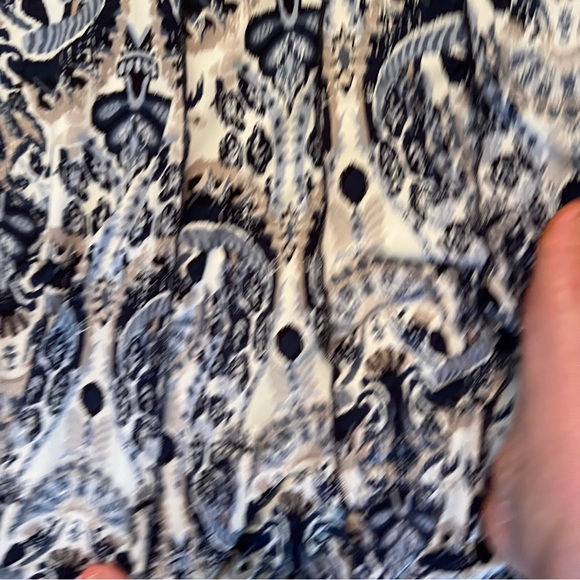 Haani blue and White Paisley Maxi Dress - Picture 5 of 13